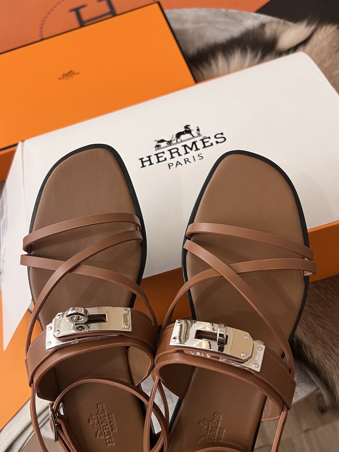 Hermes June sandal - Image 9