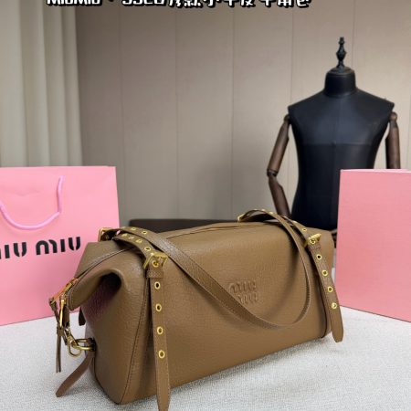 Miu Miu Shoulder Bag - Image 2