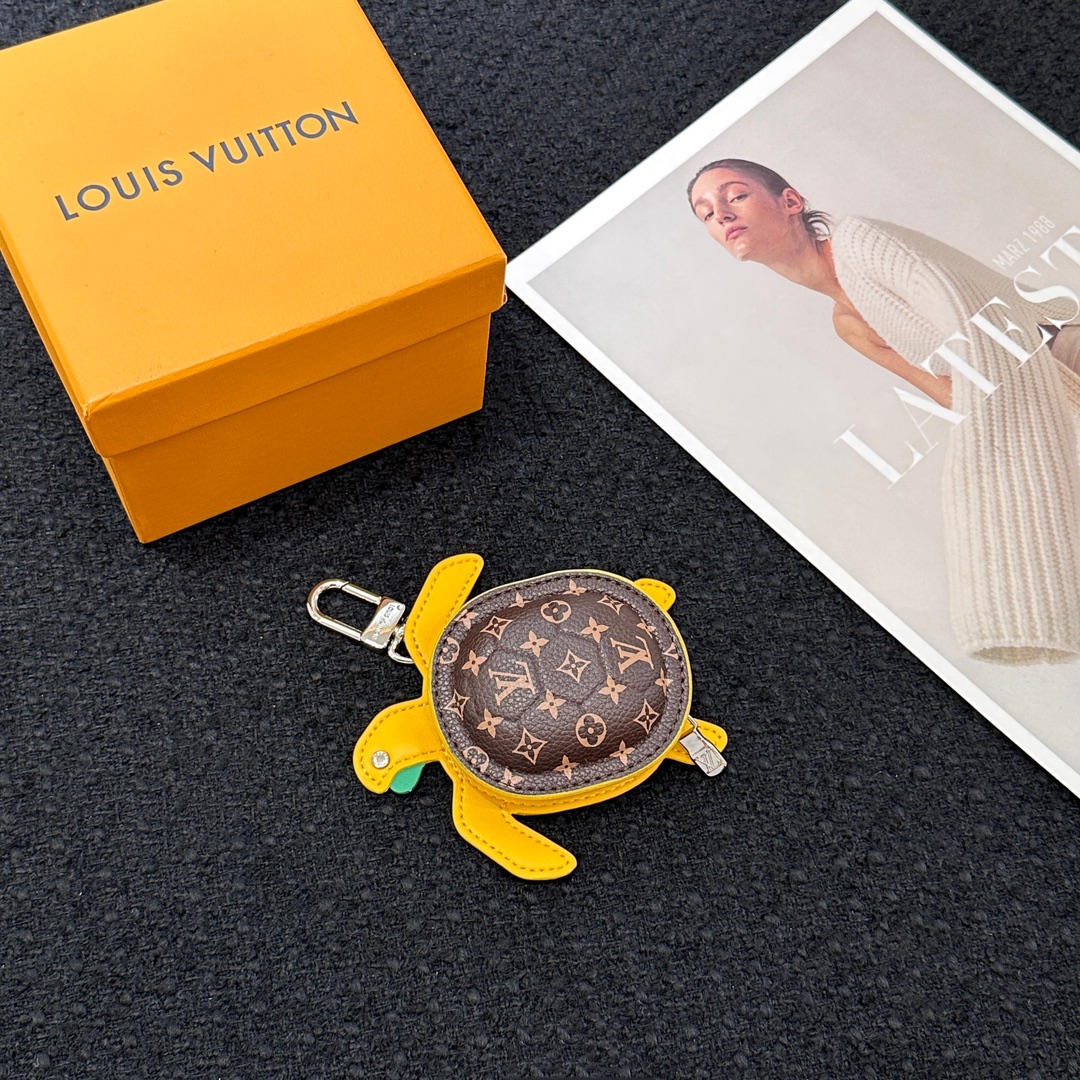LV Accessories - Image 7