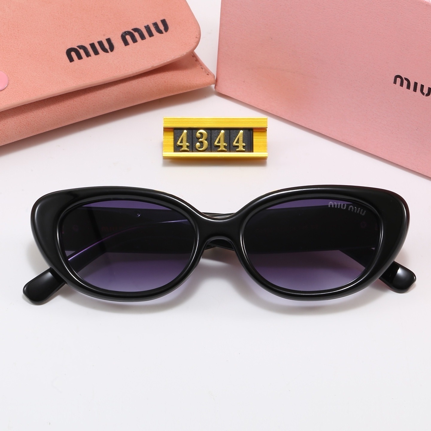 Miu Miu Fashionable Sunglasses - Image 8