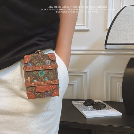 LV Accessories - Image 7