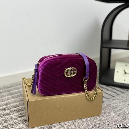 Gucci Velvet Camera Bag - Image 6