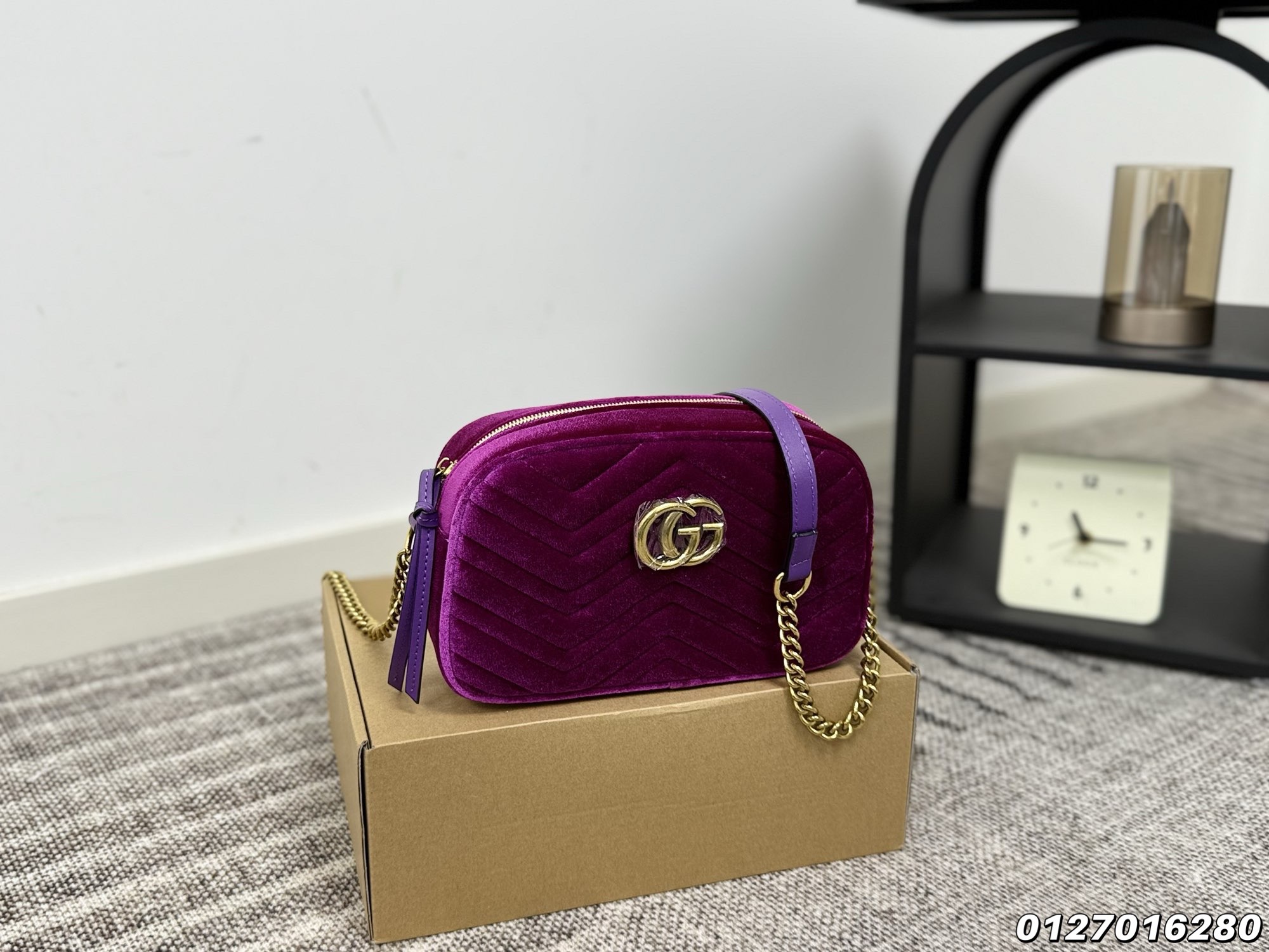 Gucci Velvet Camera Bag - Image 6