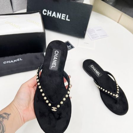Chanel Velvet 25C Flip-flops - Image 9