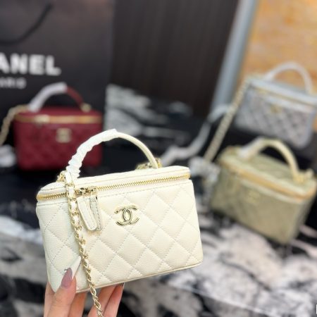 Chanel Cosmetic Bag - Image 4