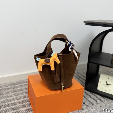 Hermès Basket Bag - Image 4