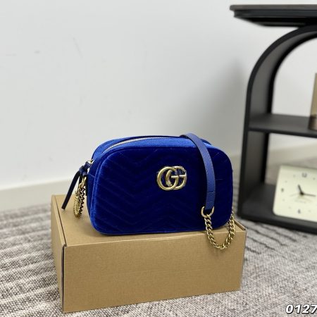 Gucci Velvet Camera Bag - Image 8