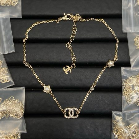 Chanel Pearl Necklace - Image 3