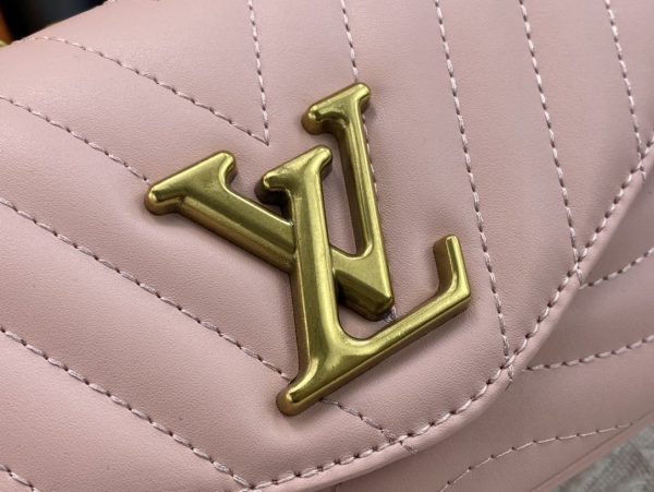 LV New Wave Multi-Pochette Chain PM