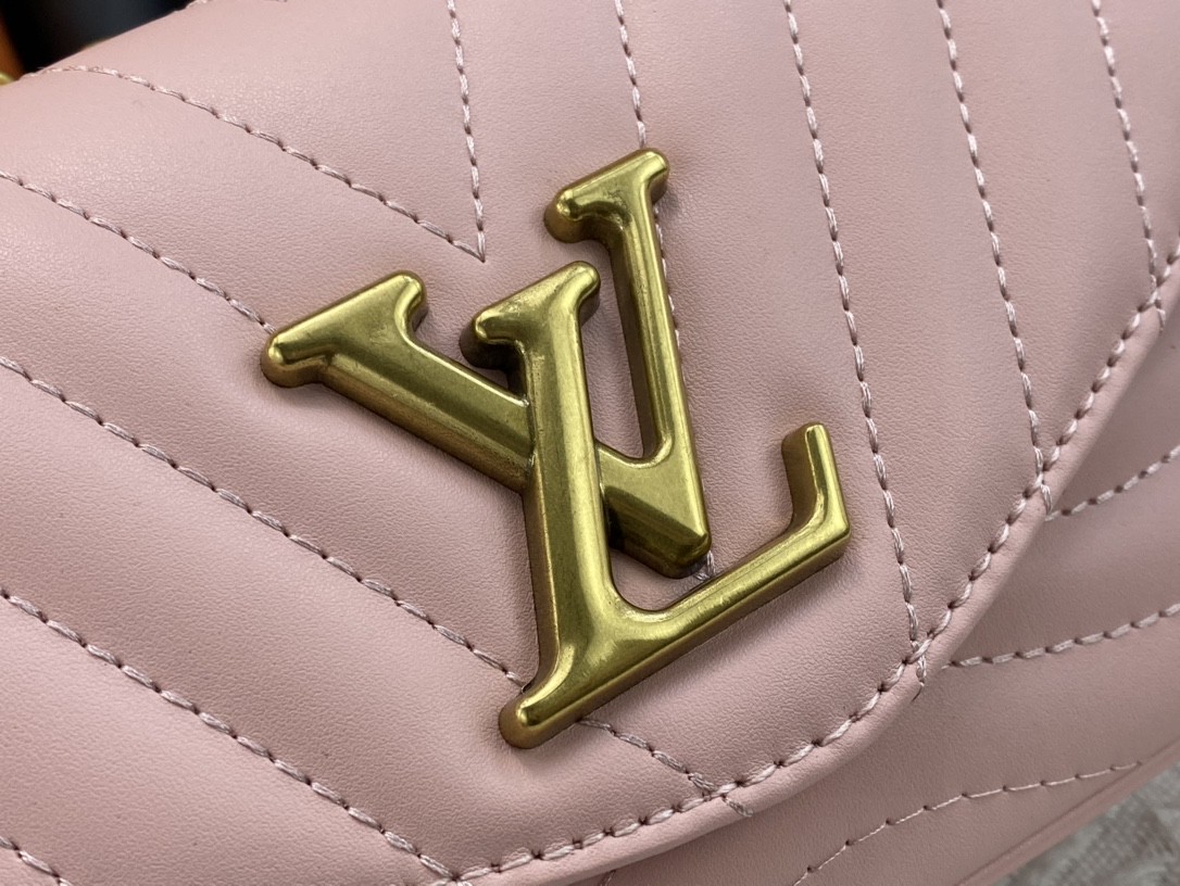 LV New Wave Multi-Pochette Chain PM - Image 8