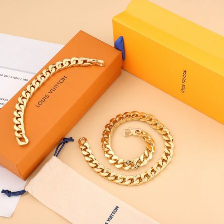 LV Chain Links Monogram Bracelet - Image 6