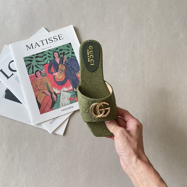 Gucci 26SS – Double G Wide-Toe Flat Sandals