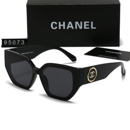 Chanel Fashionable Sunglasses - Image 2