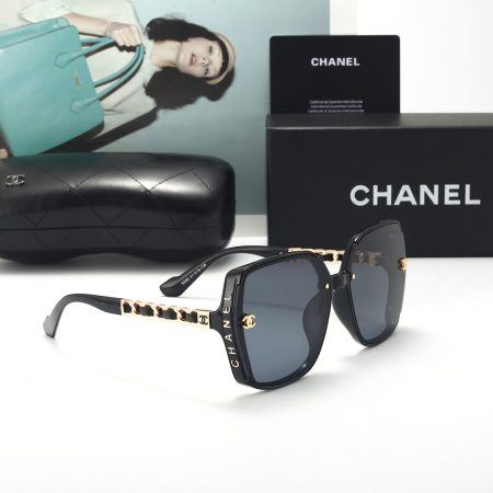 Chanel Fashionable Sunglasses - Image 9