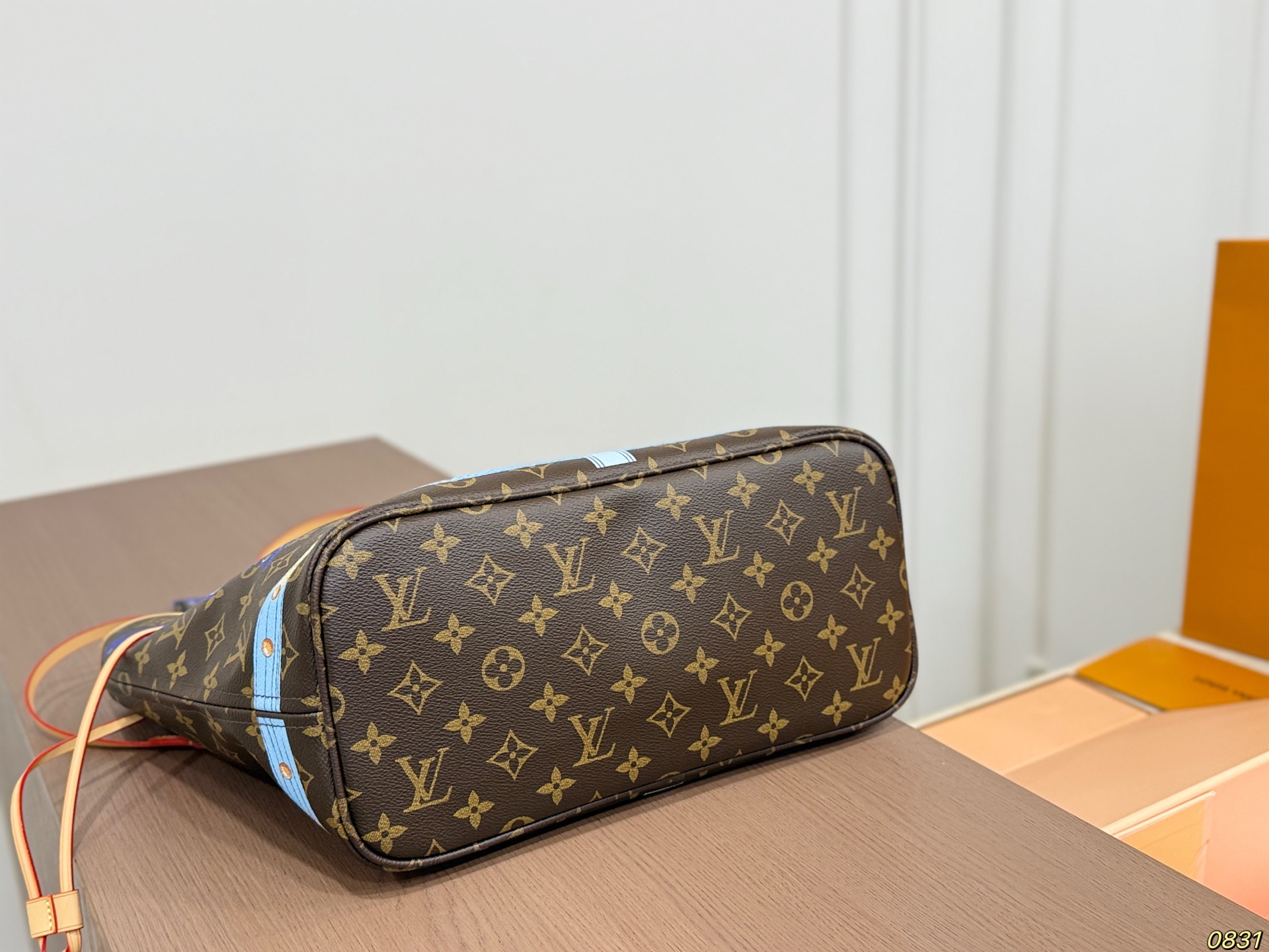 LV Neverfull Shopping Bag - Image 6