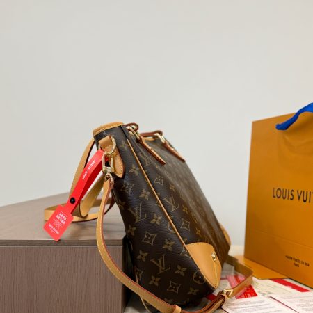 LV Shoulder/Crossbody Bag - Image 4