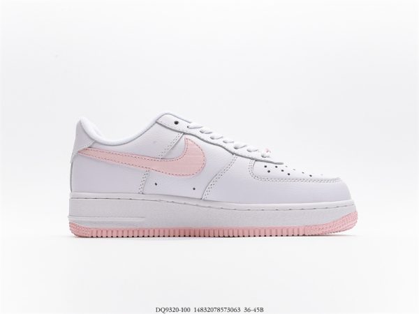 Women's Nike Air Force 1' 07"2022 Valentine's Day" DQ9320-100