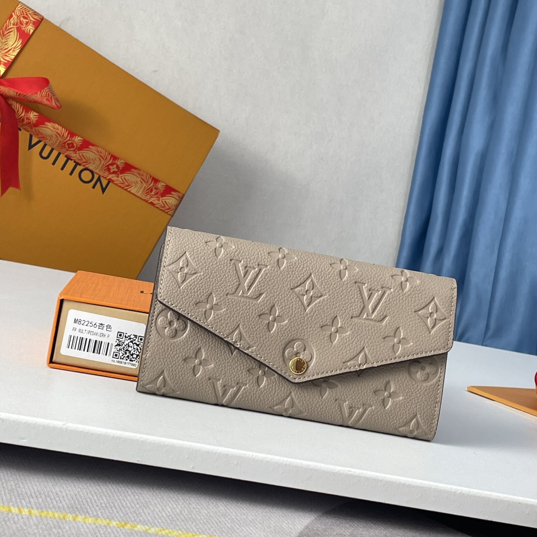 LV Sarah Wallet - Image 4