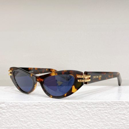 Dior Pattern Frame Sunglasses Top Quality - Image 1