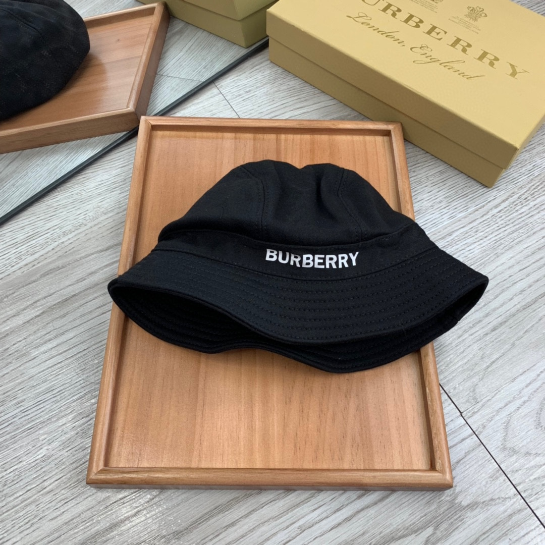 Burberry  Cotton Printed Embroidered Fisherman's Hat Sunhat - Image 1