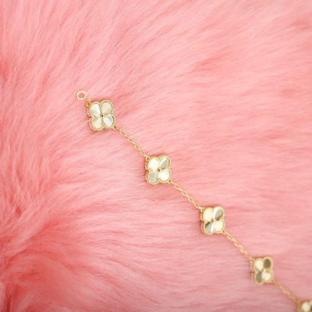 Van Cleef&Arpels VCA Gold Laser Bracelet - Image 9