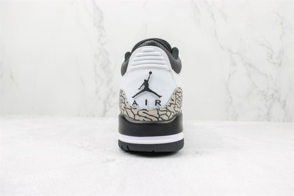 Air Jordan 3 Retro 136064-123