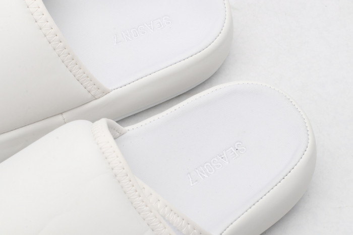 Yeezy Slide 4 - Image 10