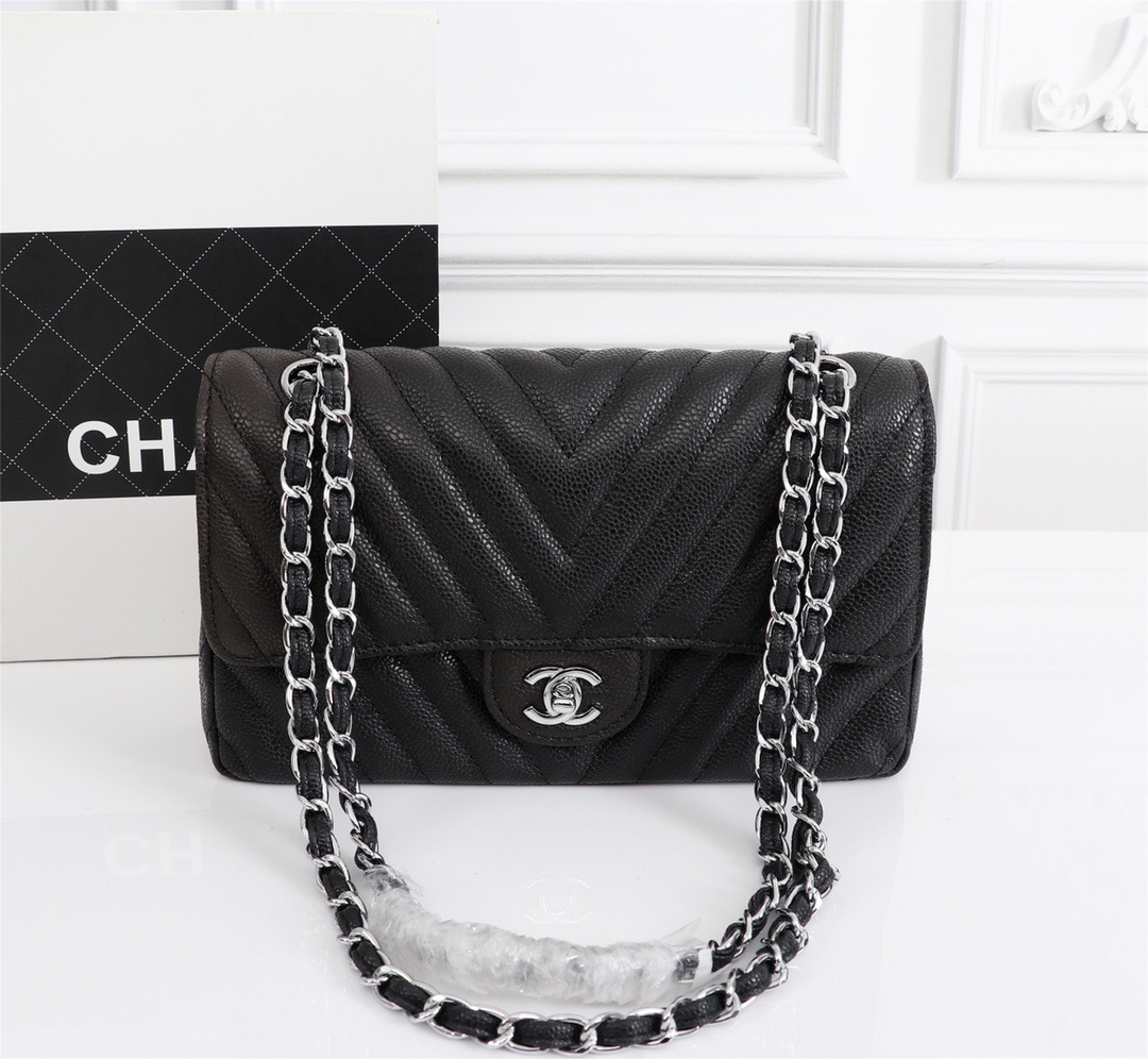 Chanel Clacssic Flap CF Chain Shoulder Strap Bag - Image 1