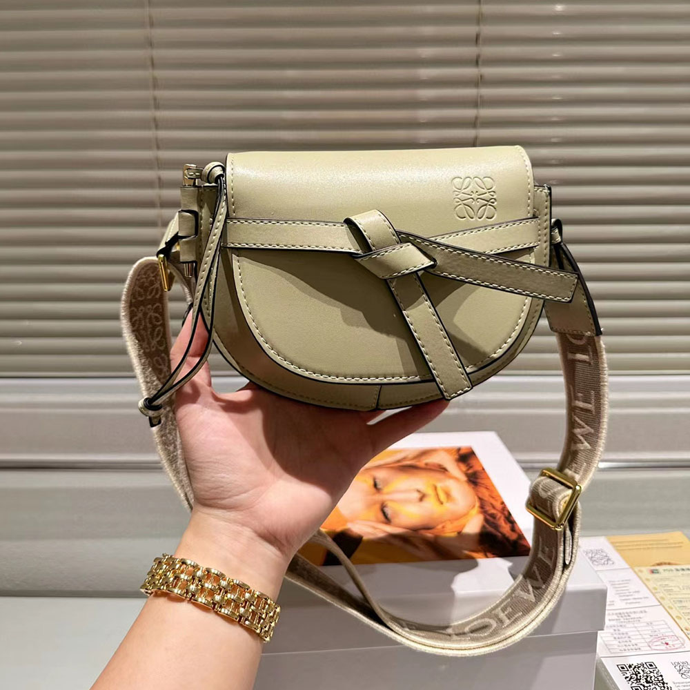 Loewe Gate Shoulder Bag Mini - Image 6