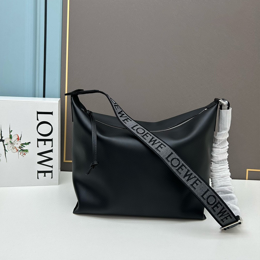 Loewe Cubi Crossbody Bag - Image 3