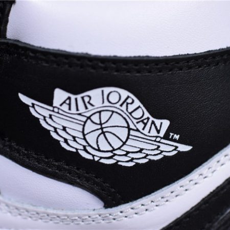 Air Jordan 1 Retro High OG 555088-010 - Image 18