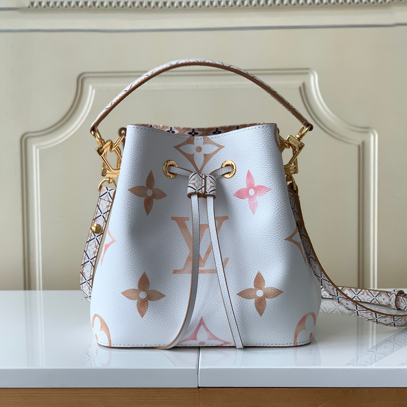 LV NéoNoé BB-Multiple collections - Image 6