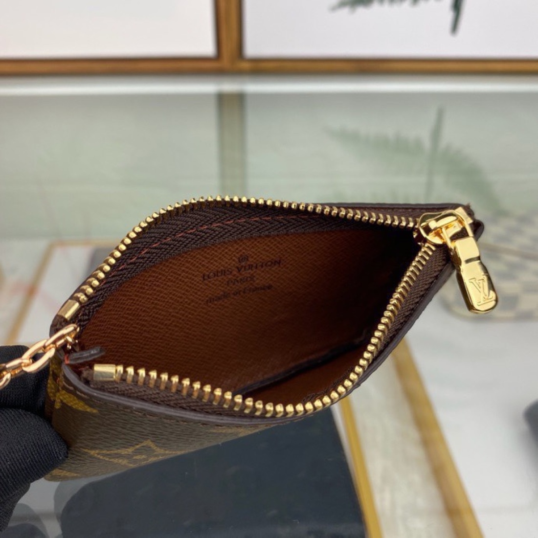LV Key & Coin Wallet M62650 - Image 10