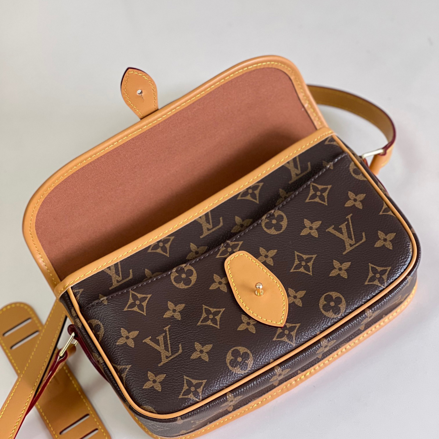 Gibeciere PM Shoulder Bag M42248 - Image 3