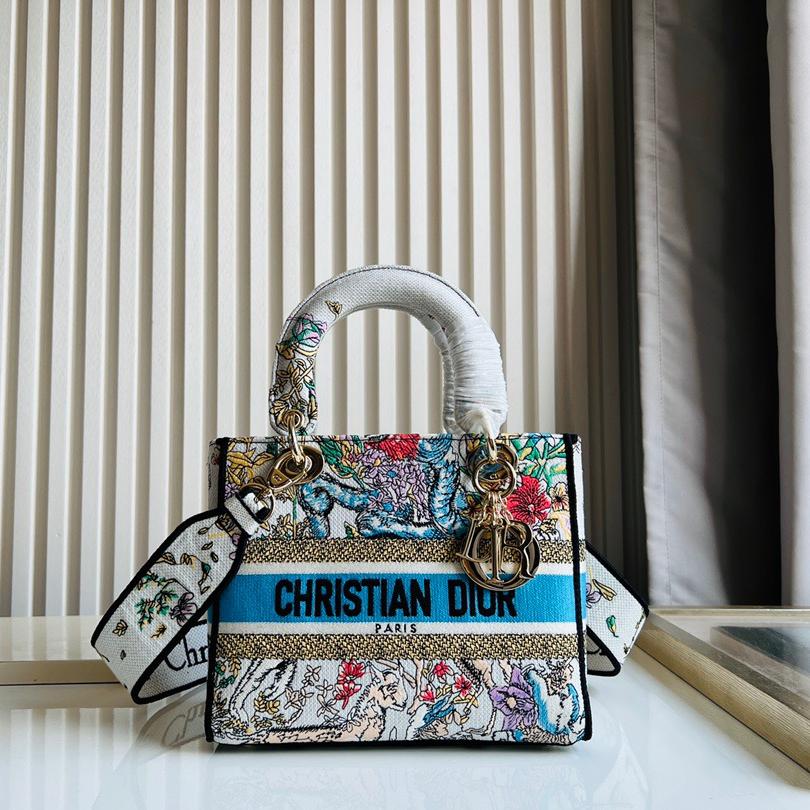 Dior The LADY D-LITE Bag Collection - Image 4