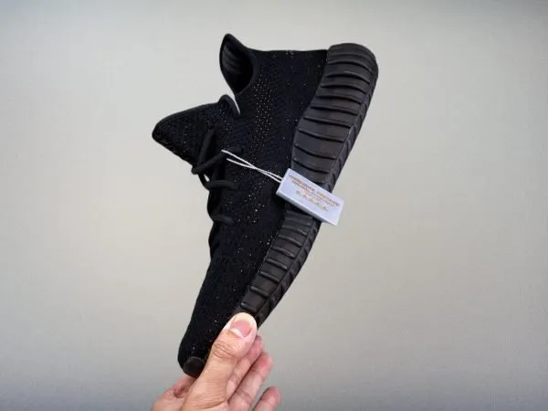 Yeezy350 Boost V2 “ Core Black Red"