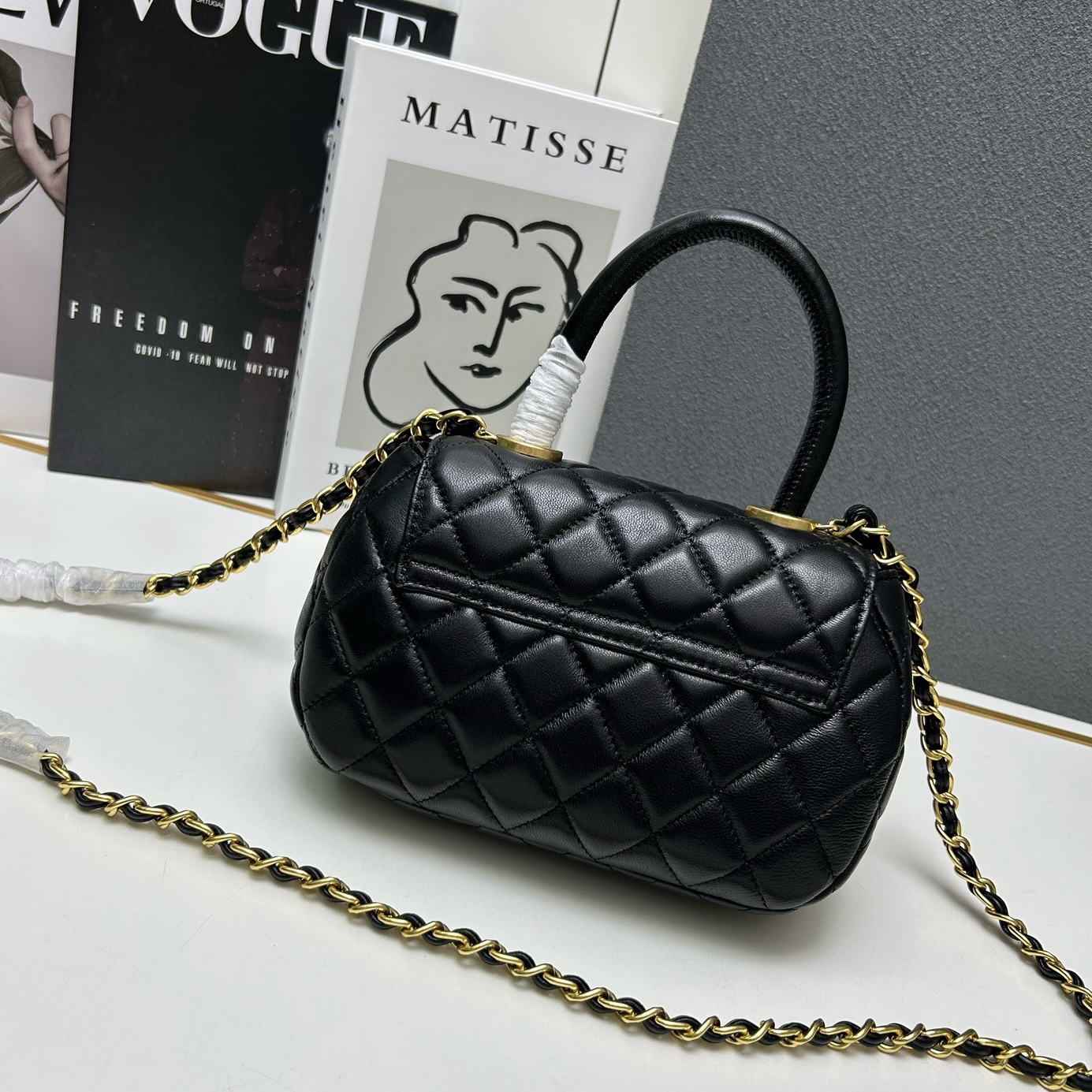 Chanel coco Leather Handle Shoulder Crossbody Bag - Image 2