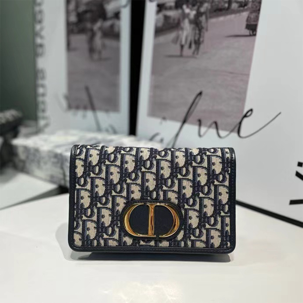 DIOR 30 Montaigne Canvas Shoulder Bag - Image 3