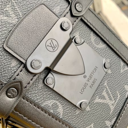 Vertical Trunk Wearable Wallet M82077 - Image 8