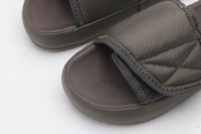 Yeezy Slide 5 - Image 10