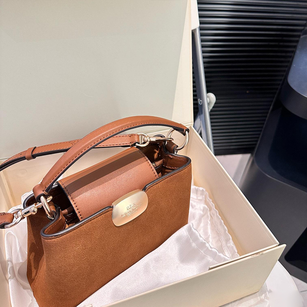 Eliza Mini Crossbody Bag - Image 7