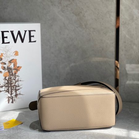 Loewe Small Puzzle Biege - Image 5