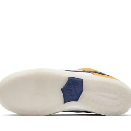 Dunk SB Low Pro “ Laser Orange" - Image 6