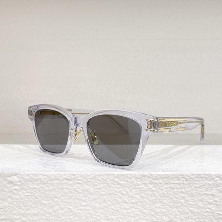 Dior Fashion Casual Sunglasses Top Quality - Image 1