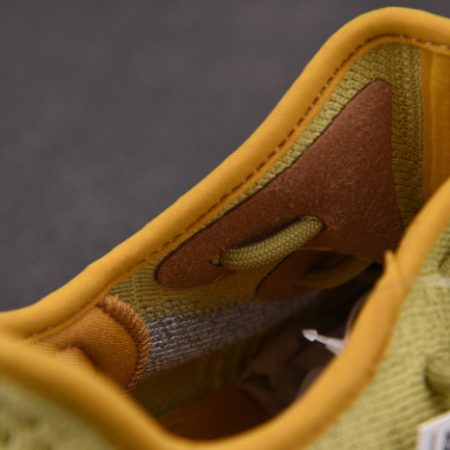 Yeezy Boost 350 V2 Marsh FX9034 - Image 4