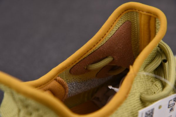 Yeezy Boost 350 V2 Marsh FX9034