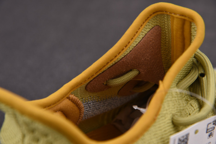 Yeezy Boost 350 V2 Marsh FX9034 - Image 4