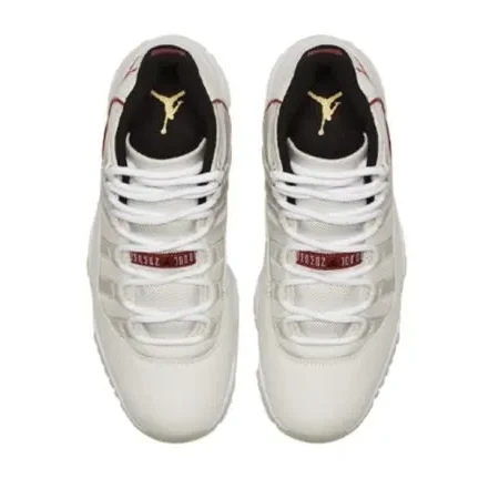 Jordan11 Platinum Tint - Image 4