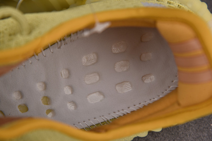 Yeezy Boost 350 V2 Marsh FX9034 - Image 3