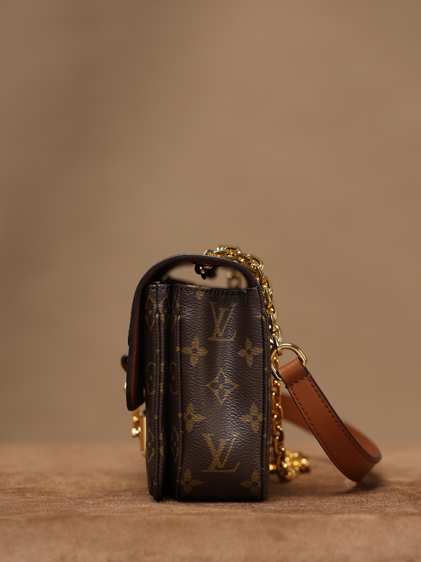 LV Marceau Bag - Image 6